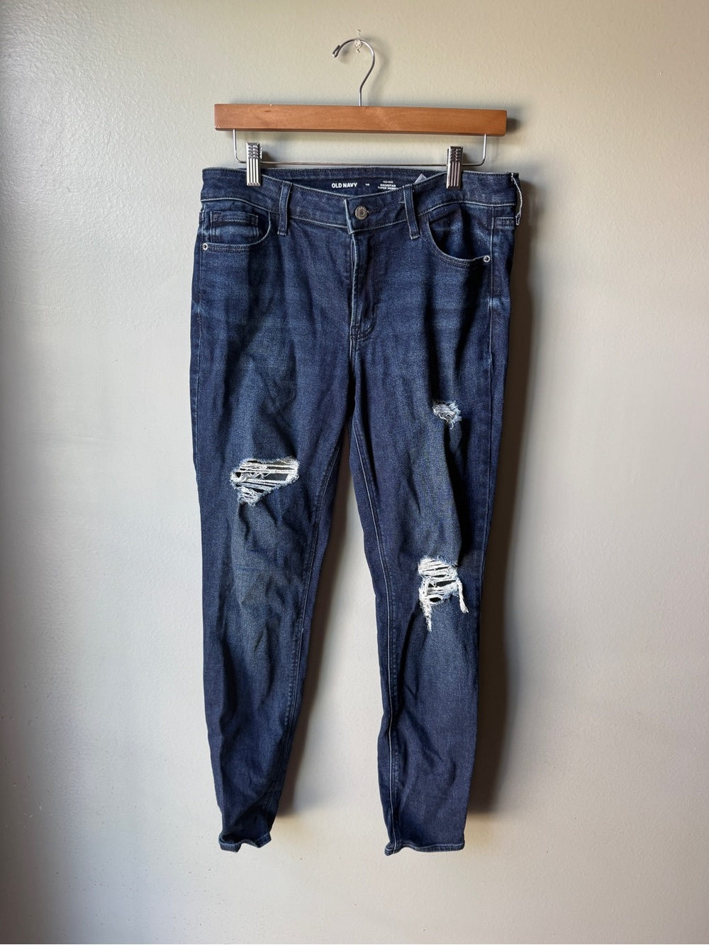 Old Navy Rockstar Super Skinny Distressed Jeans Women’s Size 10